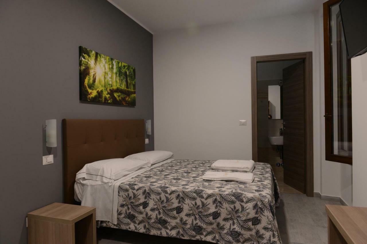 Hotel Oregon Milan Luaran gambar