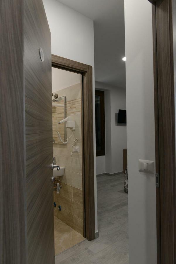 Hotel Oregon Milan Luaran gambar