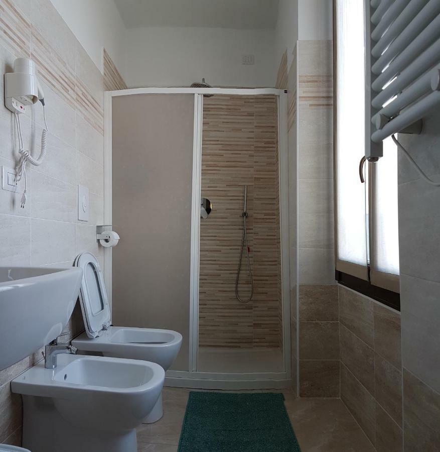 Hotel Oregon Milan Luaran gambar